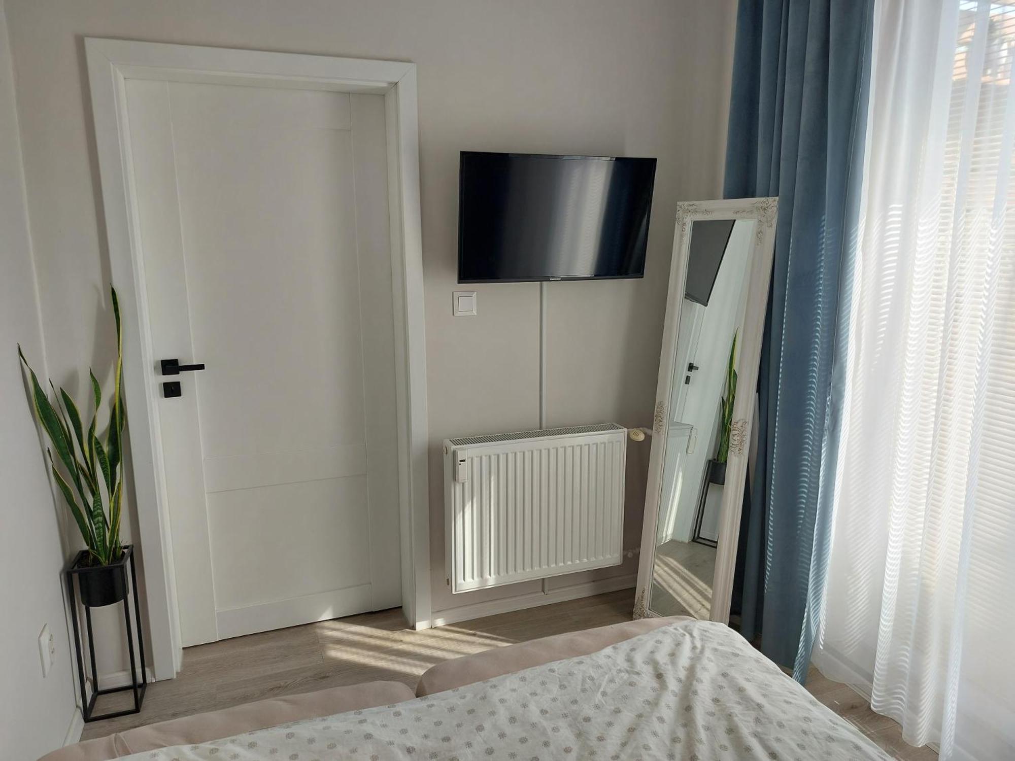 M&M Apartman Trenčín Buitenkant foto